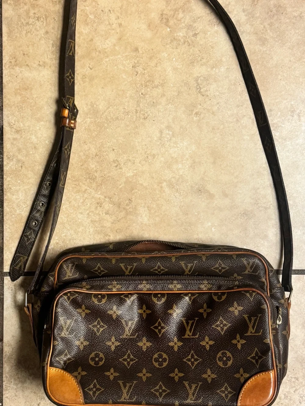 Louis Vuitton Classic Monogram Canvas Nil  Crossbody bag